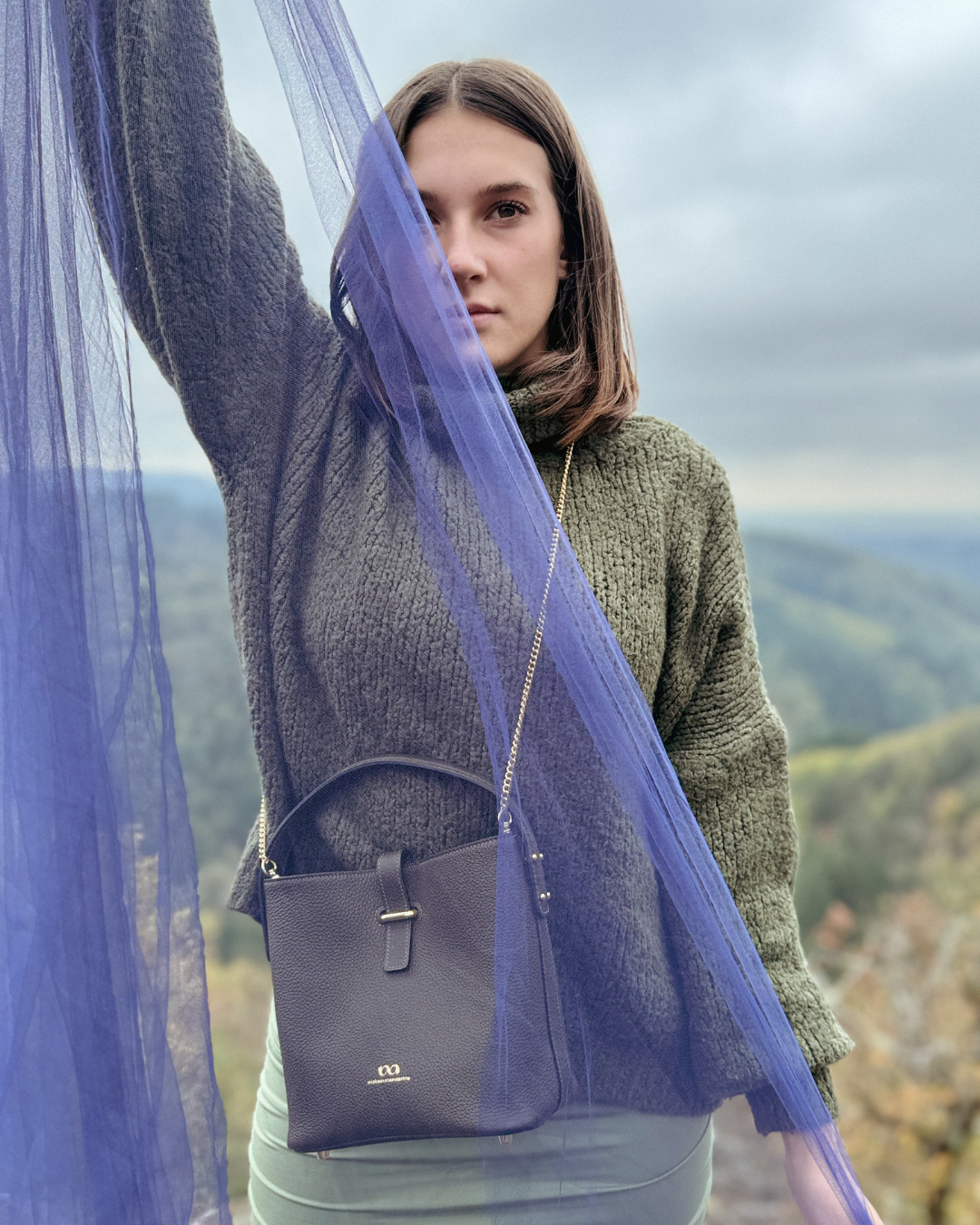 MYSTI MINI - Leather handbag and shoulder strap - Made to order