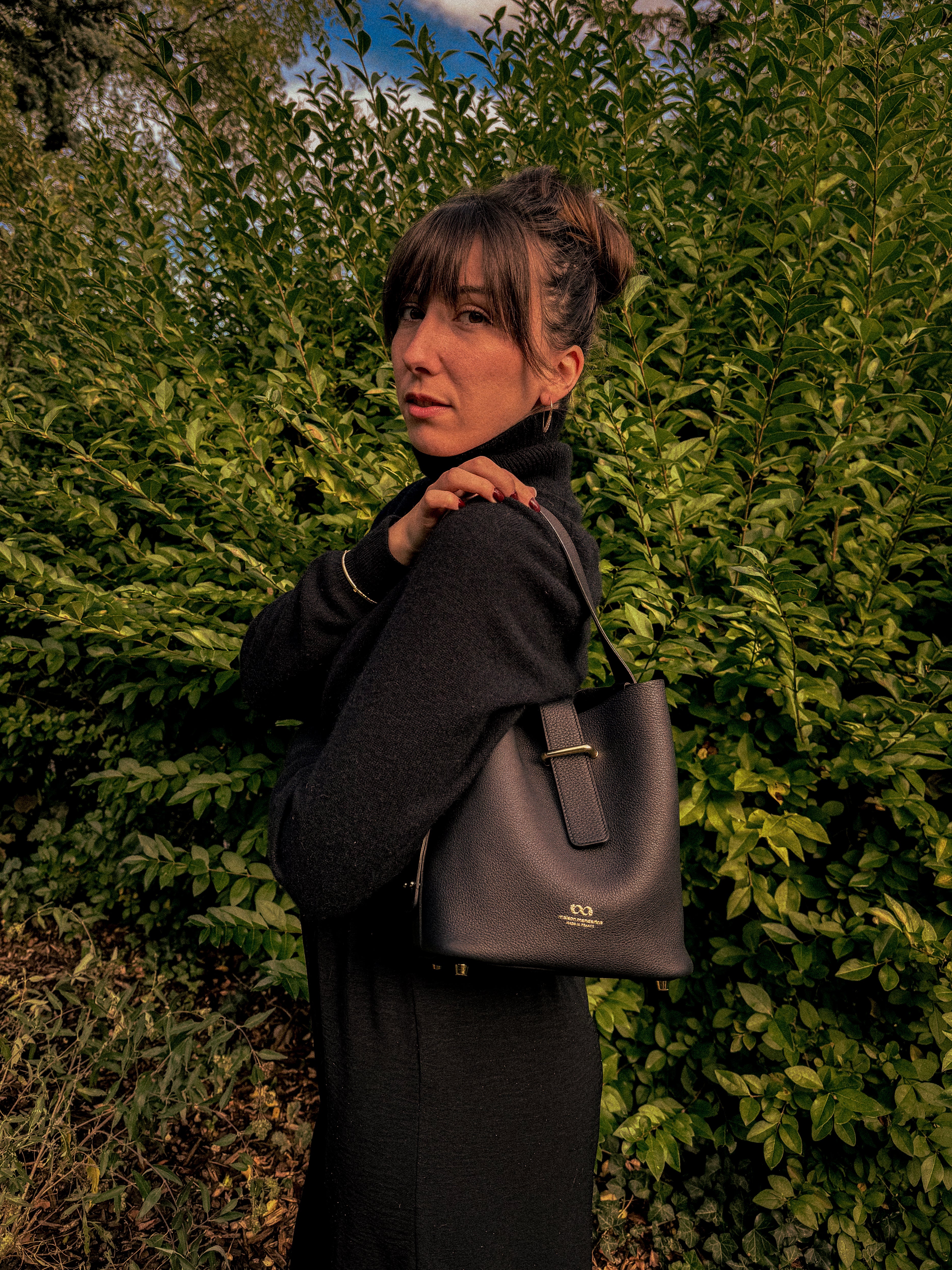 MYSTI - Sac porté main - Noir, Cuir Grainé - Sur commande